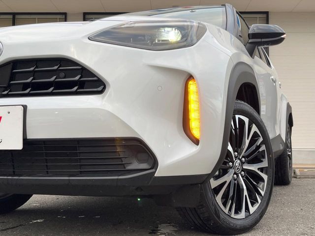 TOYOTA YARIS CROSS 2025