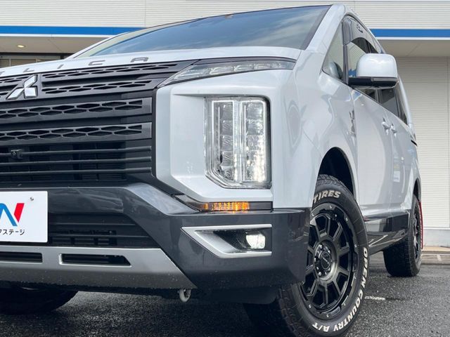 MITSUBISHI DELICA D:5 4WD 2022