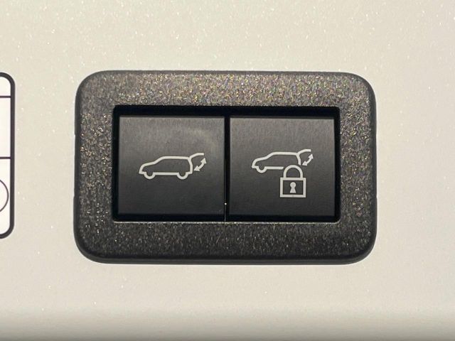 TOYOTA COROLLA CROSS HYBRID 2024