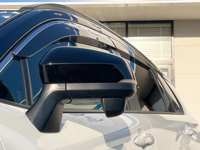 TOYOTA COROLLA CROSS HYBRID 2024