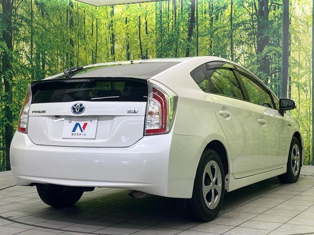 TOYOTA PRIUS 2014