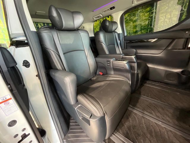 TOYOTA ALPHARD 2016