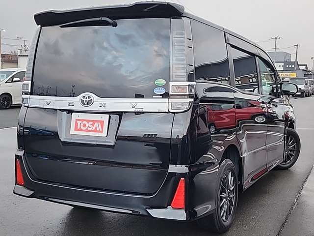 TOYOTA VOXY 4WD 2018