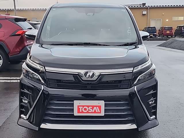 TOYOTA VOXY 4WD 2018
