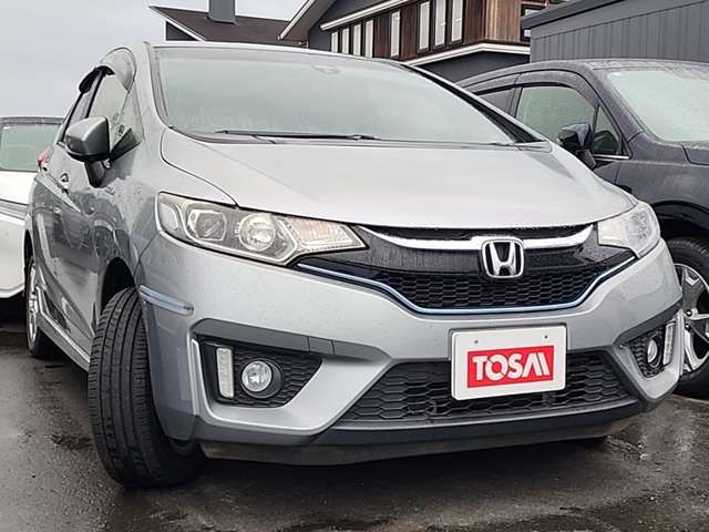 HONDA FIT HYBRID 4WD 2015