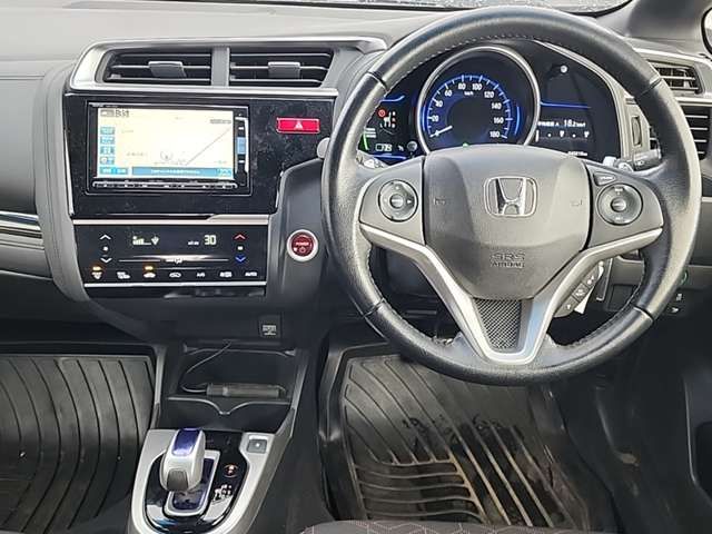 HONDA FIT HYBRID 4WD 2015