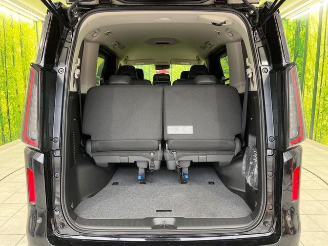 NISSAN SERENA  WG 2024