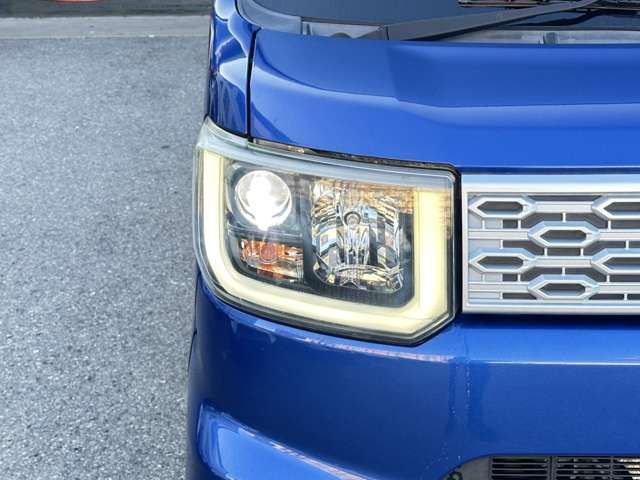 DAIHATSU WAKE 4WD 2015