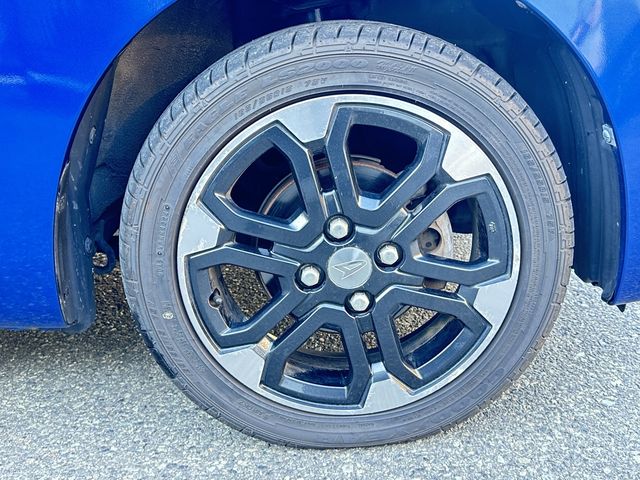 DAIHATSU WAKE 4WD 2015