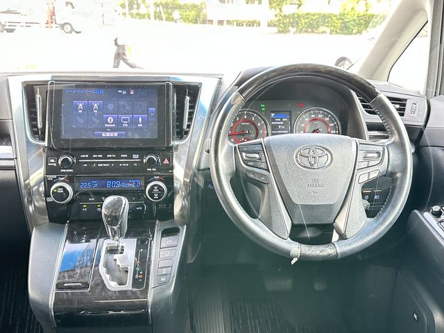 TOYOTA VELLFIRE 2018