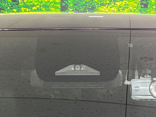 TOYOTA VOXY HYBRID 2023