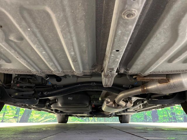 TOYOTA VOXY HYBRID 2023