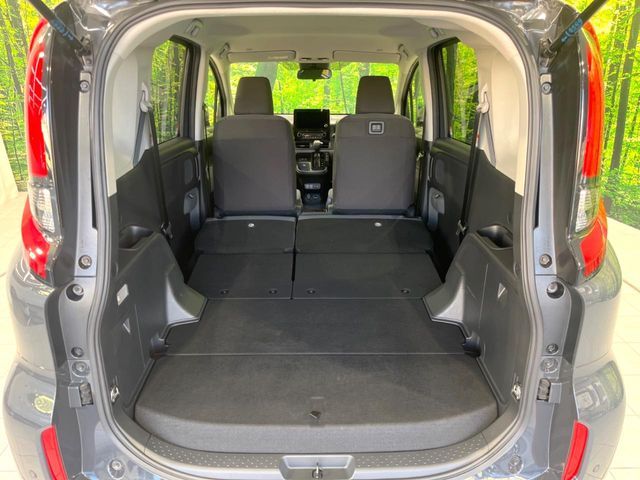 TOYOTA SIENTA HYBRID 2023