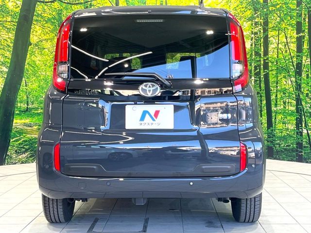 TOYOTA SIENTA HYBRID 2023