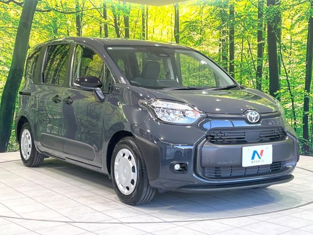 TOYOTA SIENTA HYBRID 2023