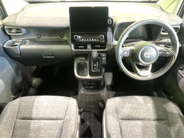 TOYOTA SIENTA HYBRID 2025