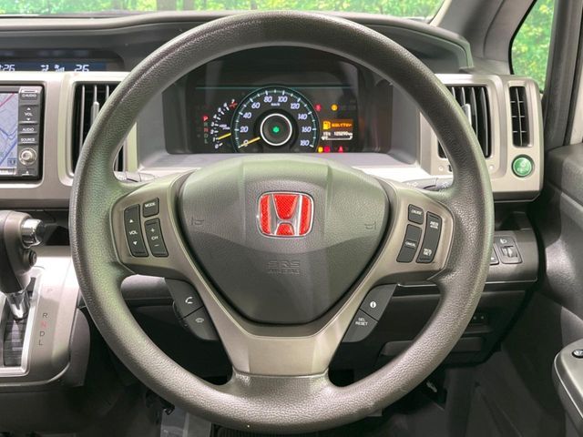 HONDA STEPWAGON 2013