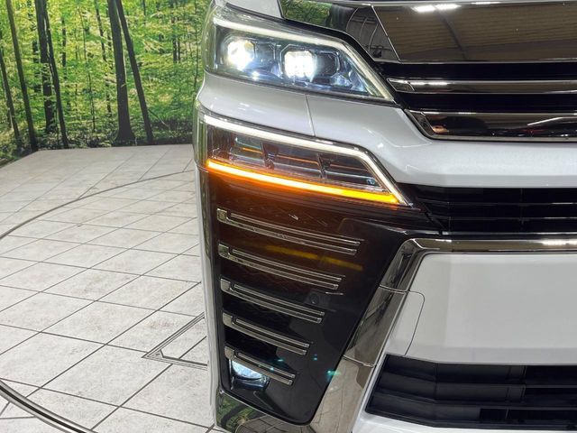 TOYOTA VELLFIRE 4WD 2018