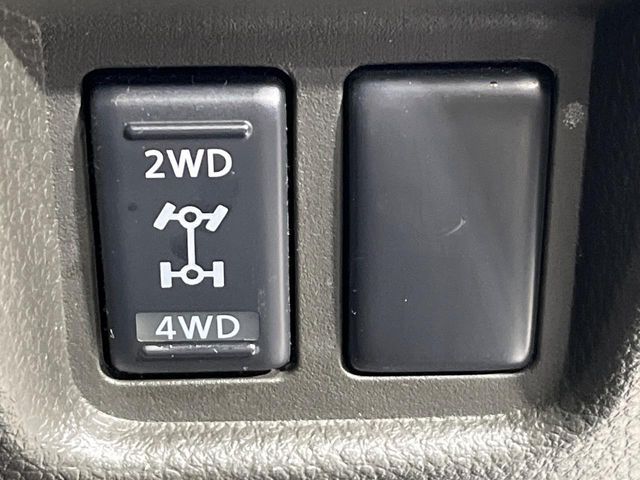 NISSAN CUBE 4WD 2011