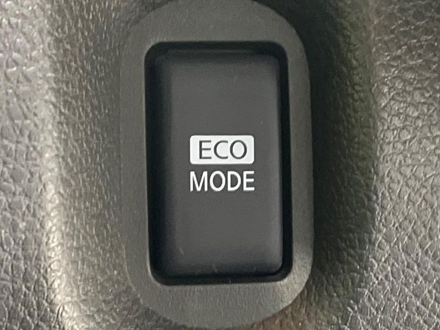 NISSAN CUBE 4WD 2011