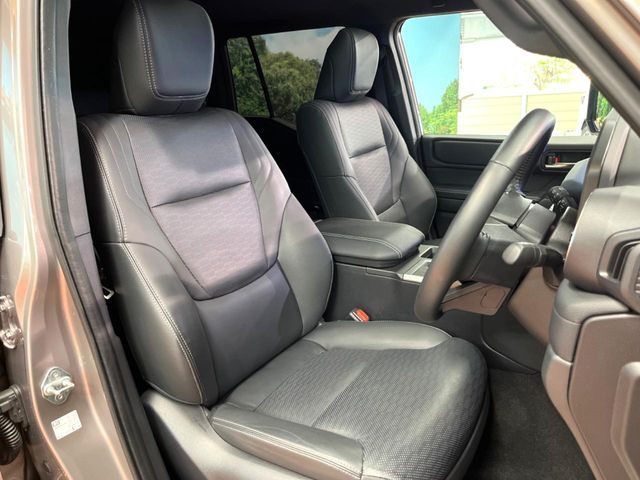 TOYOTA LANDCRUISER 250 2024