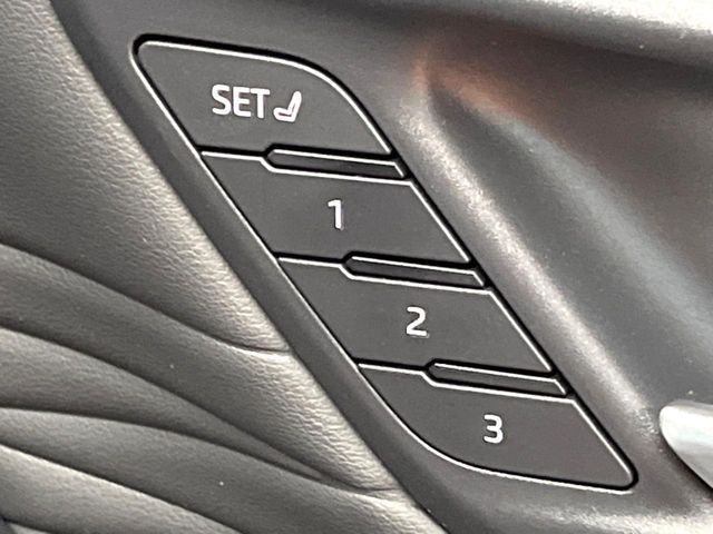 TOYOTA VELLFIRE  HYBRID 2024