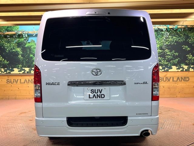TOYOTA HIACE van 2WD 2022