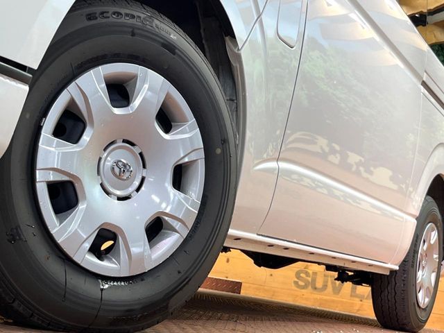 TOYOTA HIACE van 2WD 2025