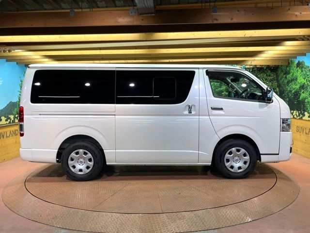 TOYOTA HIACE van 2WD 2025