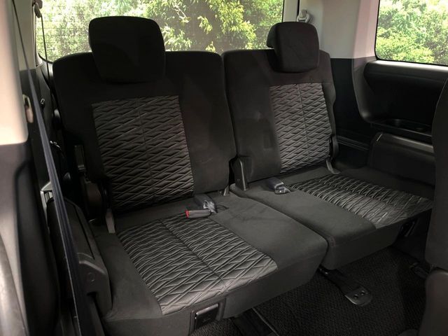 MITSUBISHI DELICA D:5 4WD 2022