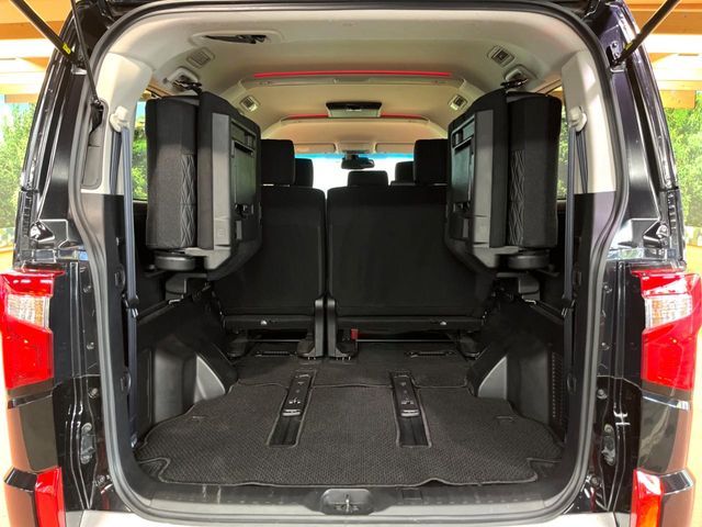 MITSUBISHI DELICA D:5 4WD 2022