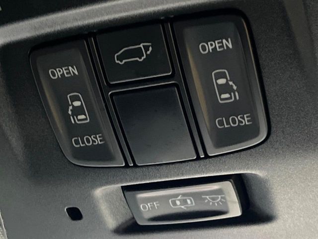 TOYOTA VELLFIRE 2016