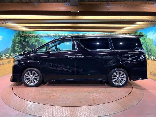 TOYOTA VELLFIRE 2016