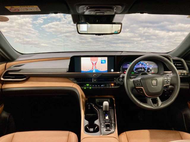 TOYOTA CROWN SPORT 2025