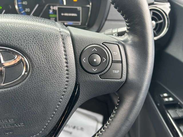 TOYOTA COROLLA FIELDER HYBRID 2017