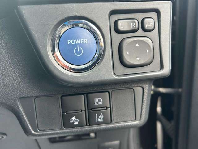 TOYOTA COROLLA FIELDER HYBRID 2017