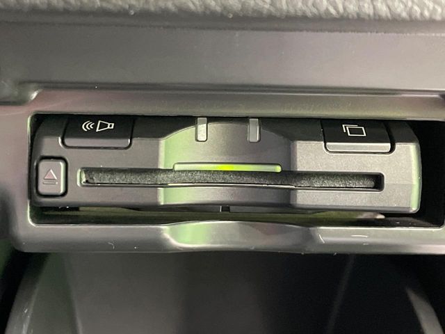 TOYOTA VELLFIRE 2012