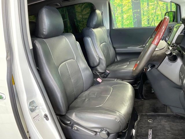 TOYOTA VELLFIRE 2012