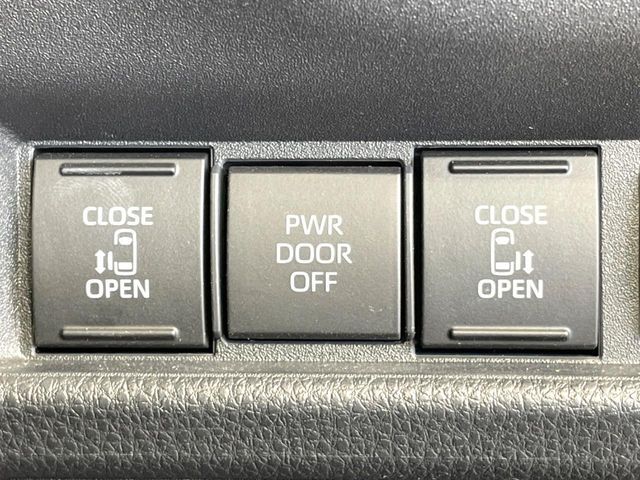 TOYOTA SIENTA HYBRID 2024