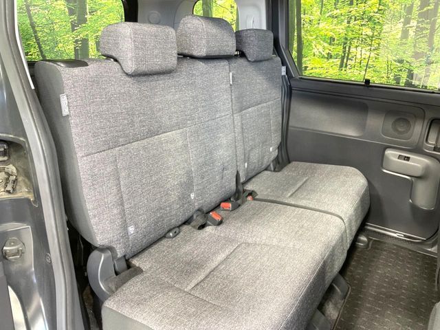 TOYOTA SIENTA HYBRID 2024