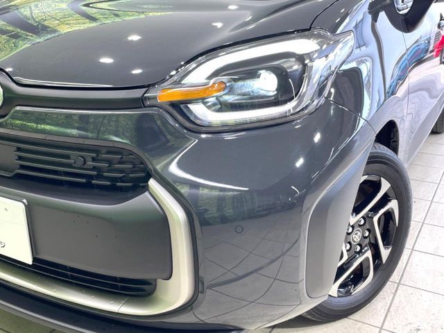 TOYOTA SIENTA HYBRID 2024