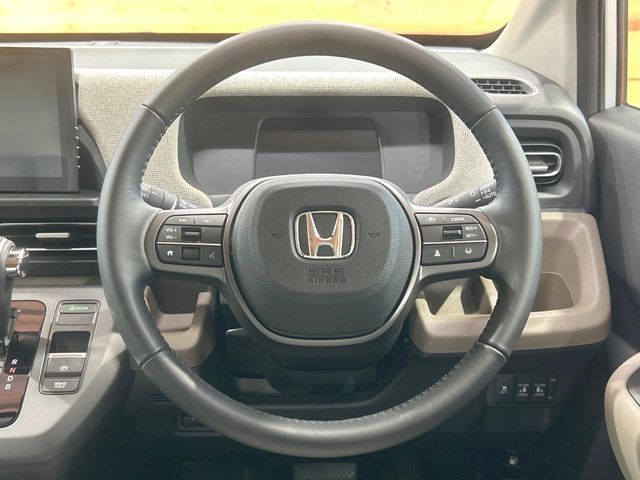 HONDA FREED e:HEV 2025