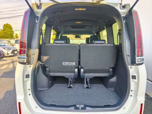 TOYOTA ESQUIRE HYBRID 2020