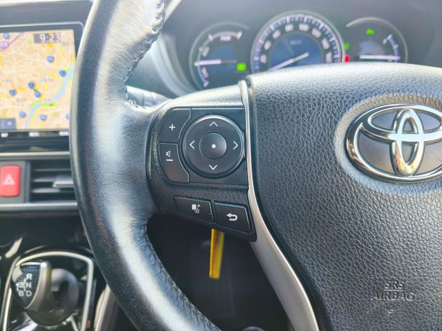 TOYOTA ESQUIRE HYBRID 2020