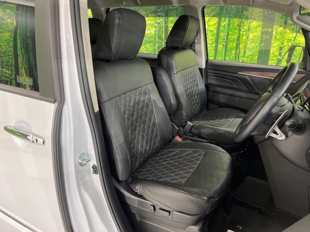 MITSUBISHI DELICA D:5 4WD 2024