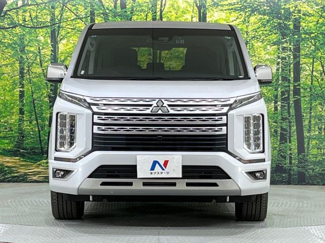 MITSUBISHI DELICA D:5 4WD 2024