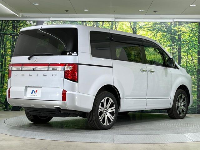 MITSUBISHI DELICA D:5 4WD 2024