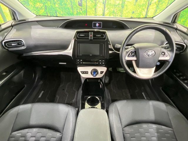 TOYOTA PRIUS PHV 2017