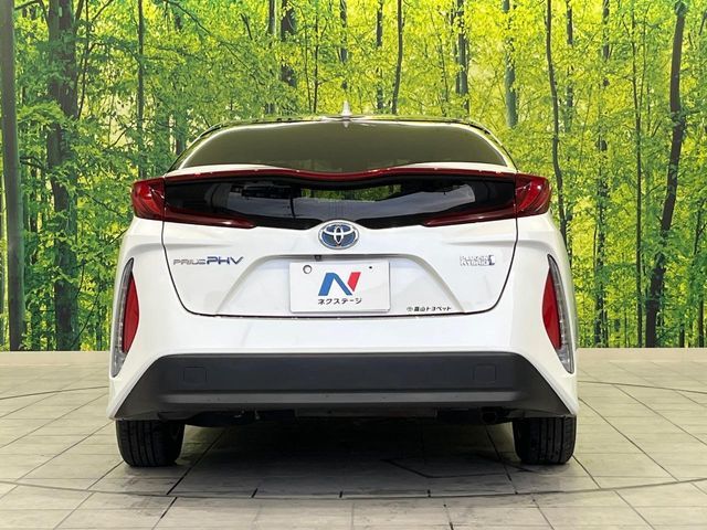 TOYOTA PRIUS PHV 2017