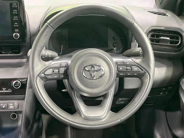 TOYOTA YARIS CROSS HYBRID 2023